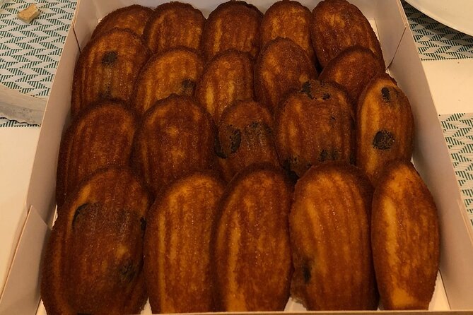 2-Hour Foodie Tour with 10 Tastings in Aix-en-Provence - Booking details that affect your choice