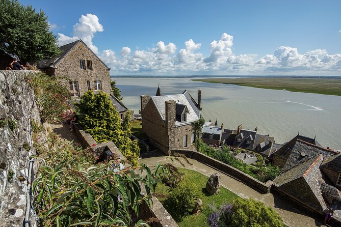 2-Hour Guided Walking tour of the Mont Saint Michel - Small details that can make the day better