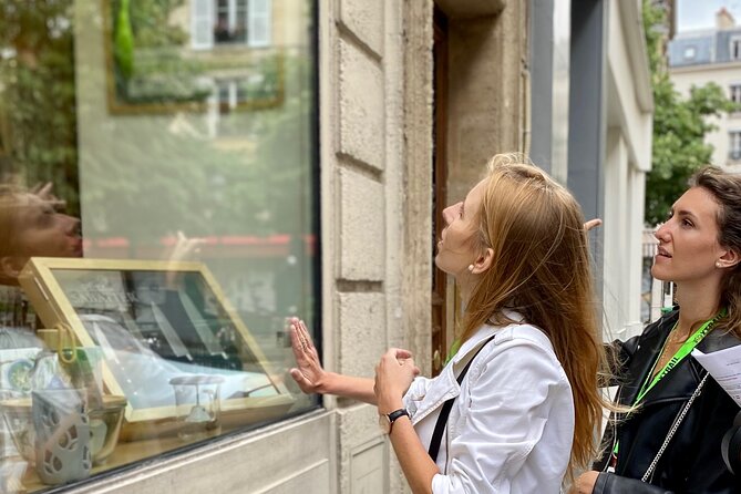 2 hour outdoor group activity in Paris: SAINT GERMAIN - The installations are the real hook