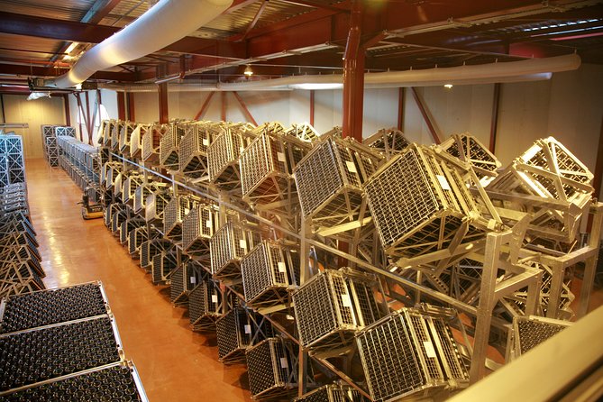 2 Hour Sparkling Wine Tasting and visit in Beaune - How long to allow on your Beaune day
