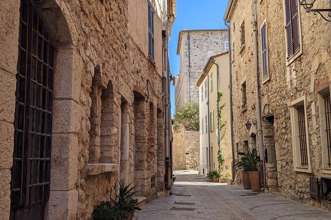 2 Hour Walking Tour in the Old Town of Antibes - Why this two-hour walk works so well in Antibes
