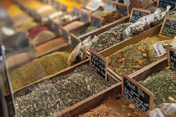 2 Hour Walking Tour in the Old Town of Antibes - Marché Provençal: a short taste of local life