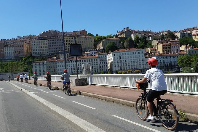 3h - Electric Bike Tour of Lyon with a Local Guide - The park, the Rhône banks, and room to breathe