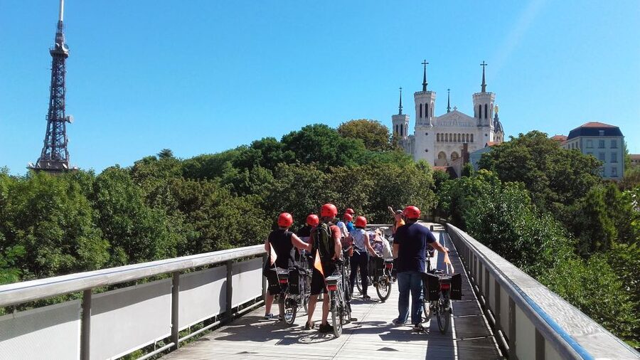 4h Complete Lyon Experience - E-Bike, Tasting & Walk - Why this four-hour format works in Lyon