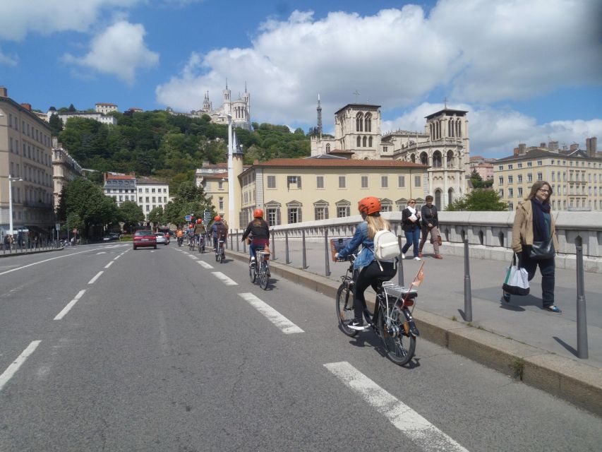 4h Complete Lyon Experience - E-Bike, Tasting & Walk - Starting beside the Saône at Quai Romain Rolland