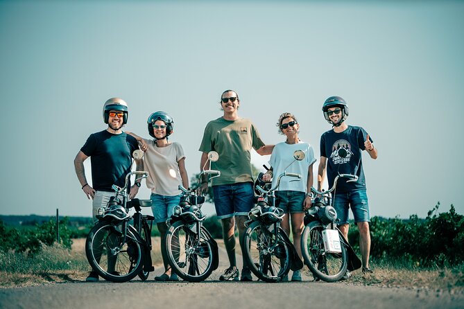 A Tour in Provence in a typical French motorized bike : the Solex - Key points to know before booking