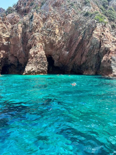 Ajaccio: Scandola - Girolata - Piana - Capo Rosso Tour - What the guide and crew add