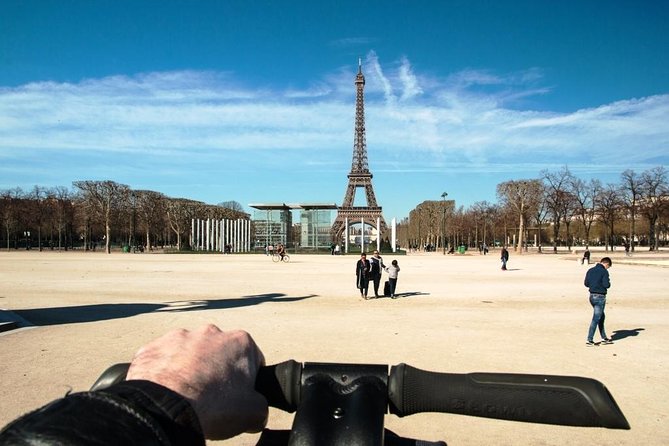 Amazing Paris Segway Tour - Eiffel Tower: the grand opening view