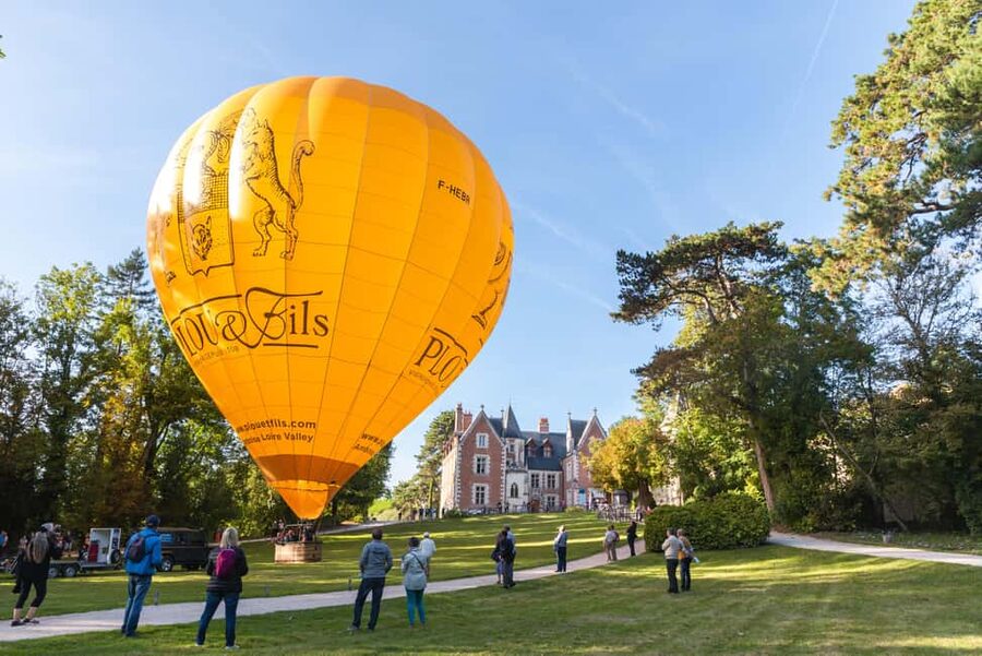 Amboise Hot-Air Balloon Sunset Ride over the Loire Valley - The landing and the first glass afterward