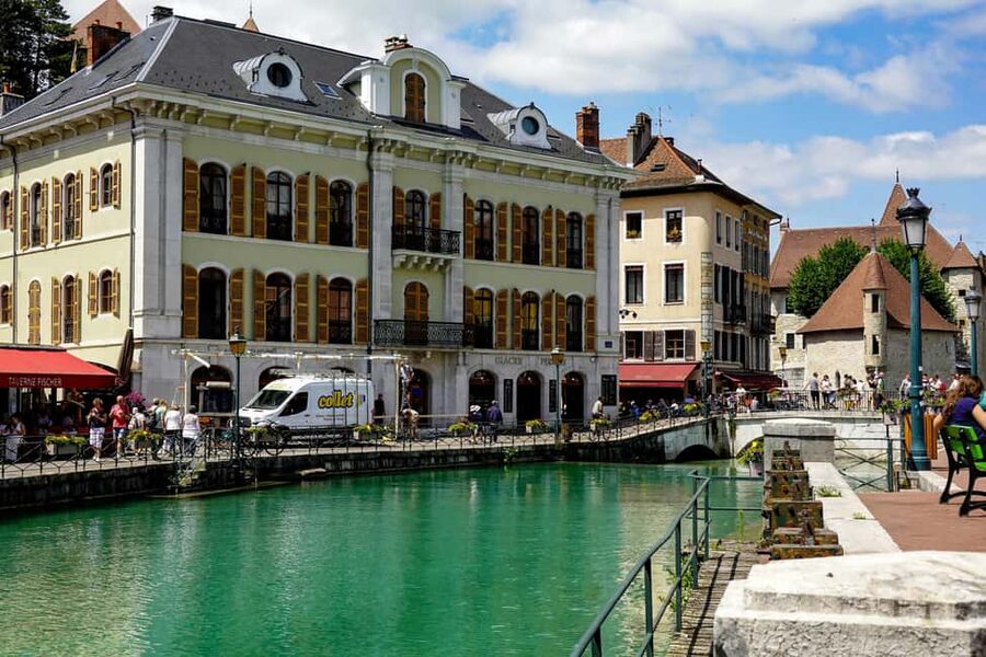 Annecy: Traditional Food Group Walking Tour - Language, group size, and practical comfort