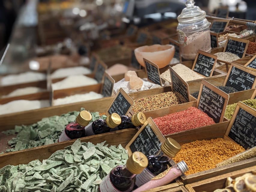 Antibes: 2 hour walking tour in the old town - A sensory pause at Marché Provençal