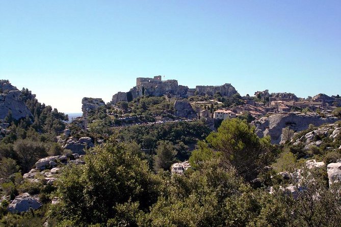 Arles, Les Baux and Saint Remy de Provence from Marseille - A guide-led day without constant hand-holding