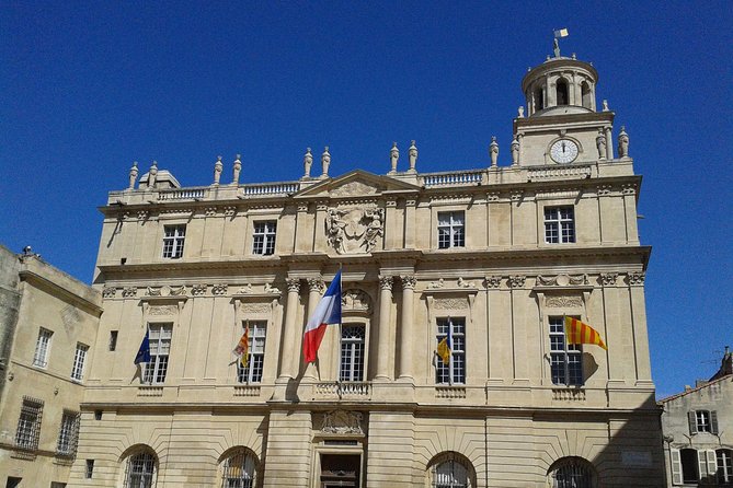 Arles, Les Baux and Saint Remy de Provence from Marseille - Who should book this tour?