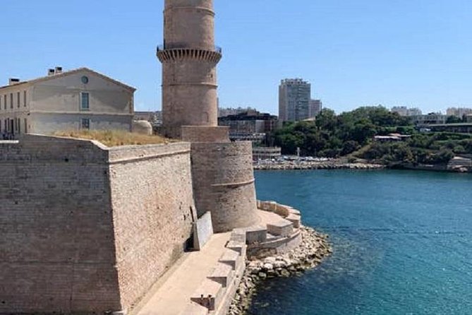 Authentic visit of Marseille - Palais Longchamp and its grand water tower