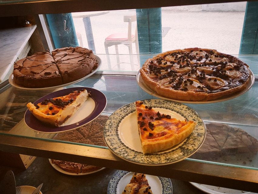 Avignon: Historic District Guided Food & Wine Walking Tour - Timing, language, and group size