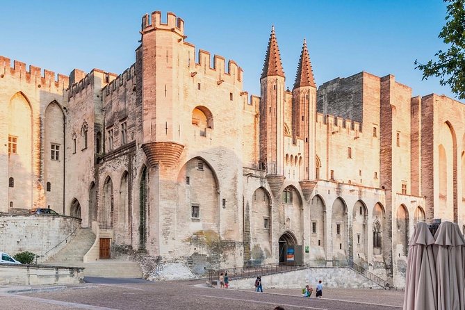 Avignon, Les Baux, St Remy and Arles from MARSEILLE - Les Baux de Provence: the day’s most dramatic village