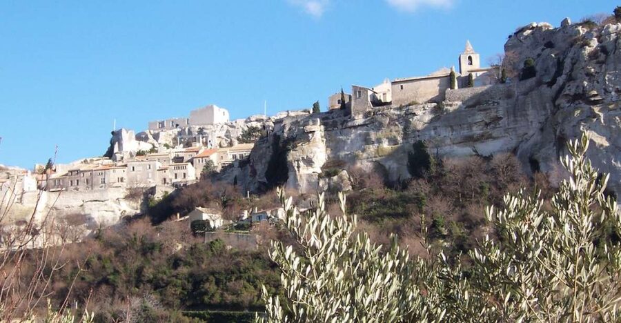 Avignon: Pont du Gard, Saint Remy and Les Baux Half-Day Tour - Key points at a glance