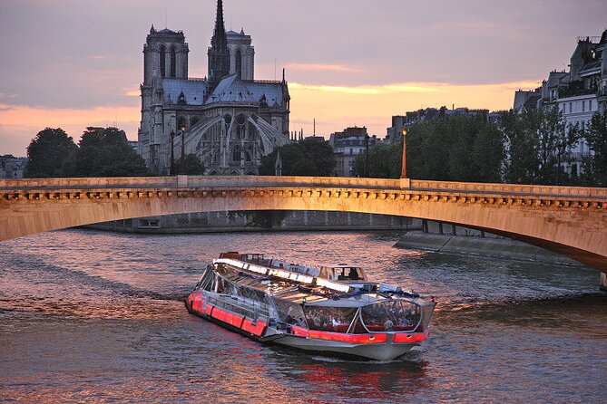 Bateaux Mouches Dinner Cruise on the Seine River in Paris - The oldest bridge and the museums beyond it