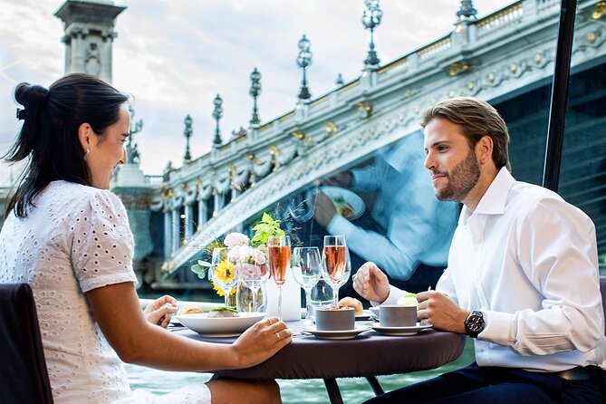 Bateaux Parisiens Seine River Gourmet Lunch & Sightseeing Cruise - The Eiffel Tower to Pont Alexandre III
