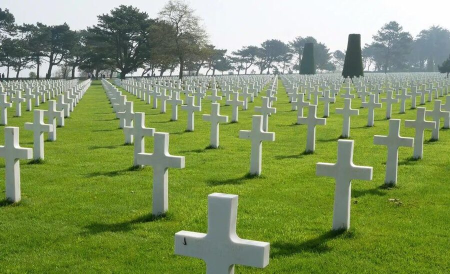 Bayeux: Normandy D-Day Landing Beaches Full-Day Guided Tour - Why a guide changes the D-Day beaches