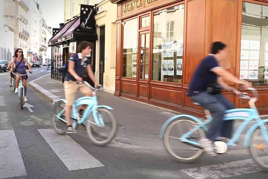 Best of Paris Bike Tour - The guides are a major part of the experience
