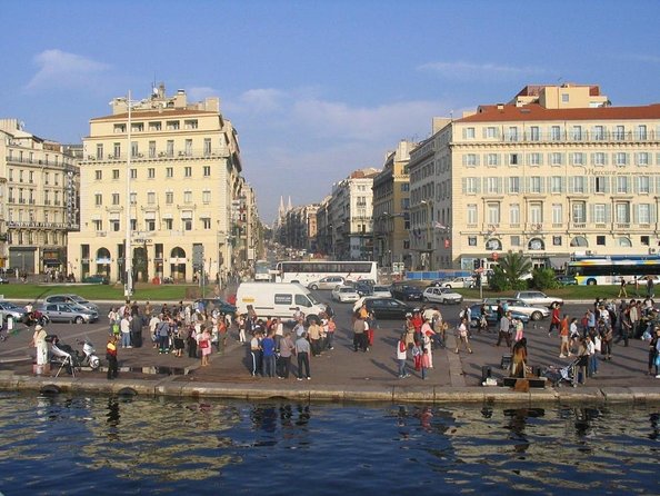 Beyond Bouillabaisse: Diving into Marseille’s Multicultural Stew - What makes this Marseille food walk different