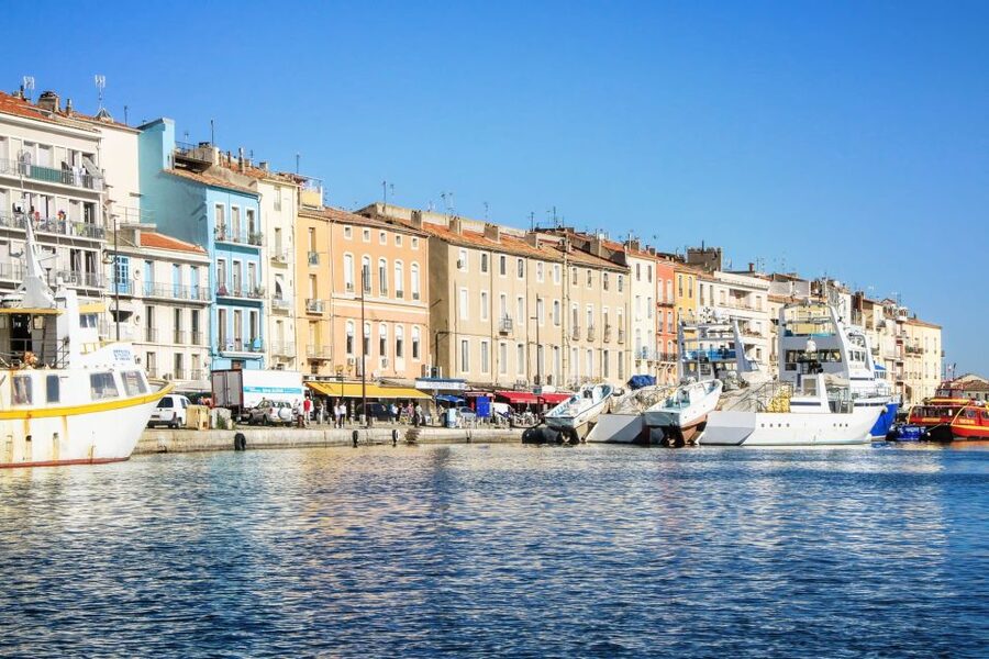 Boat walk in Sete on the singular island 1 hour - Is $23 a fair price?