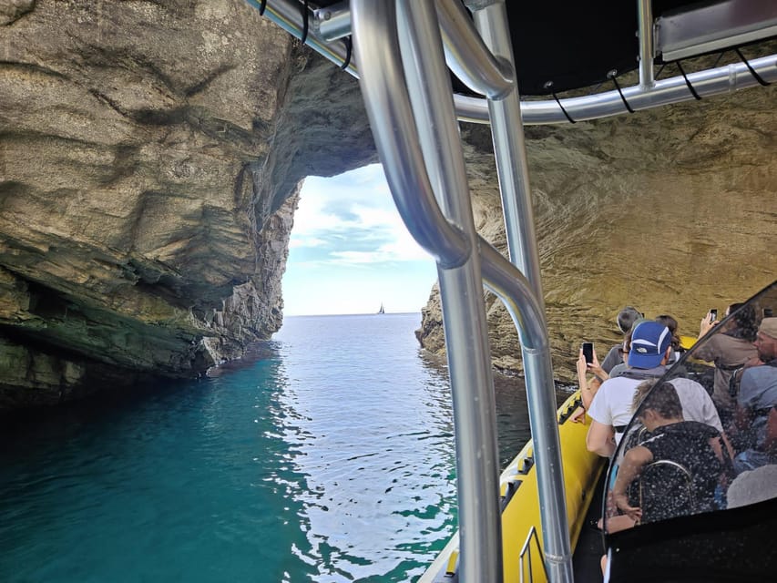 Bonifacio: Lavezzi Islands and Caves Guided Tour - Entering the Saint-Antoine and Sdragonato caves