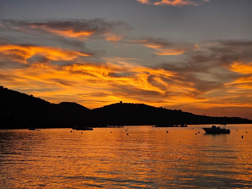 Bonifacio: sunset catamaran trip and aperitif - The price and what it buys you
