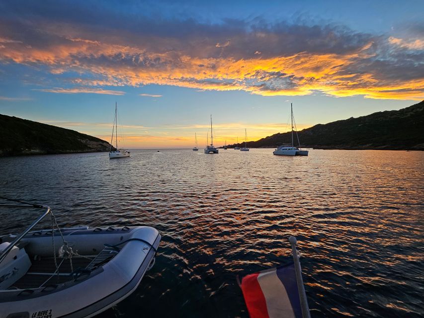 Bonifacio: sunset catamaran trip and aperitif - Who should book this evening cruise?