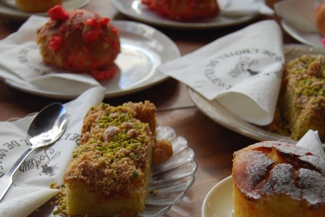 Bordeaux' Best Boulangeries & History Tour - The Grosse Cloche and Old Bordeaux