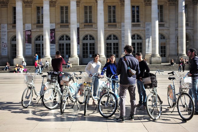 "Bordeaux by bicycle: a 3-hour tour immersive experience" - A 20-minute pause at Darwin