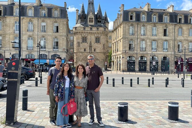 Bordeaux City - Private Guided Walking Tour with Local Sophia - What the two to three hours feel like
