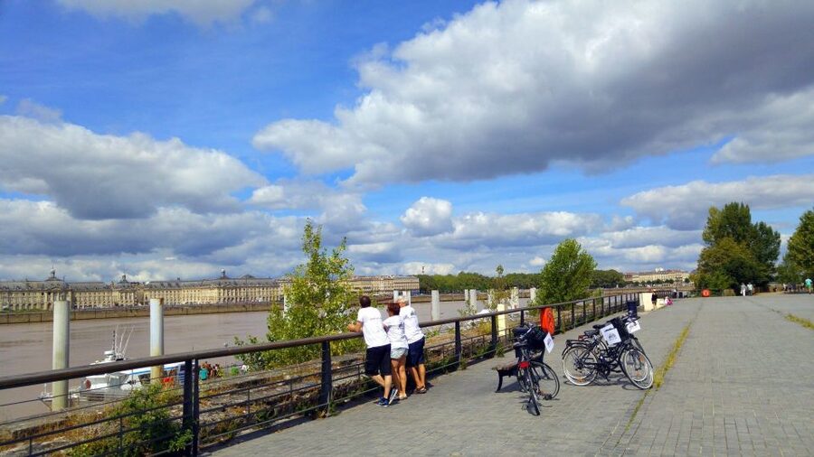 Bordeaux: Essentials 3-Hour Bike Ride - Why this bike ride works so well in Bordeaux