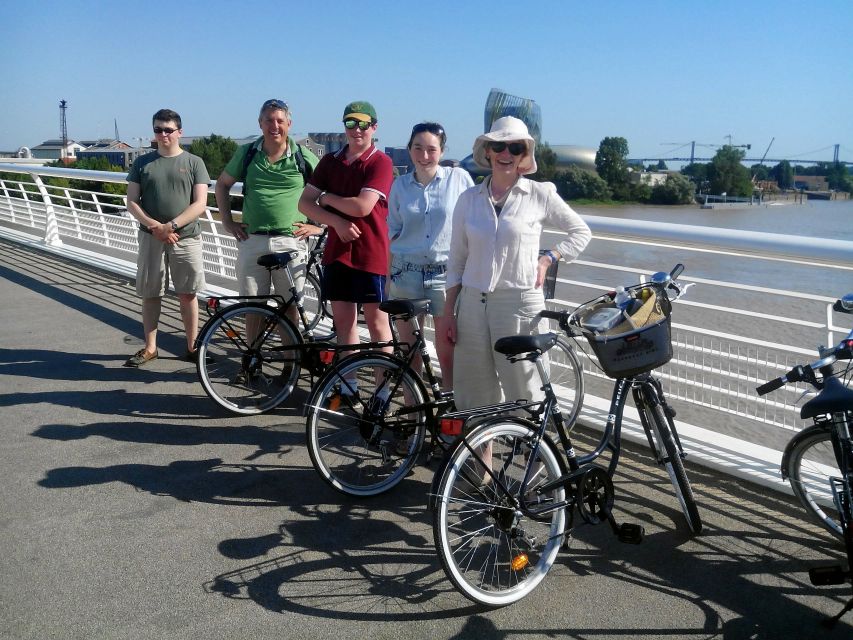 Bordeaux: Essentials 3-Hour Bike Ride - Pont de Pierre and the Port de la Lune