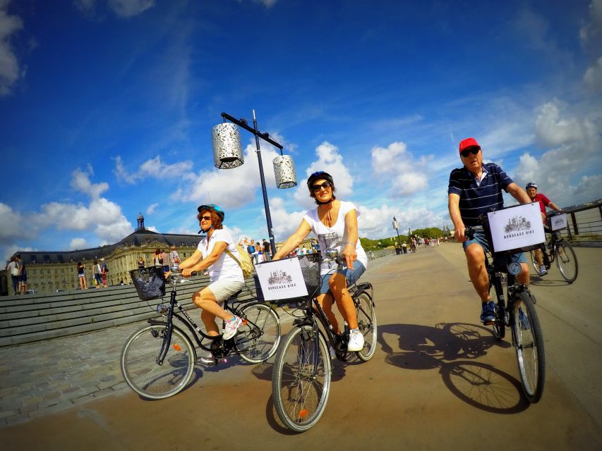 Bordeaux: Essentials 3-Hour Bike Ride - Pont Jacques Chaban-Delmas and the northern riverfront