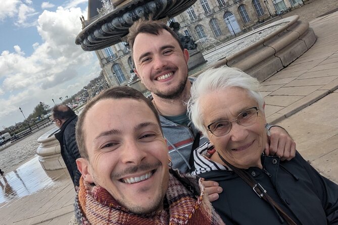Bordeaux Food and Wine Tour : Authentic Artisanal Flavors - The Grosse Cloche and Bordeaux’s unusual gate