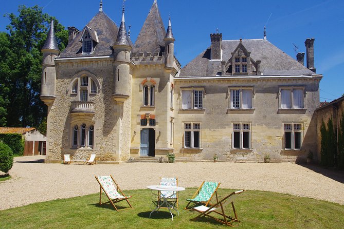 Bordeaux Full day Medoc and St Emilion 3 chateaux with Lunch - Who should book this Bordeaux wine tour?