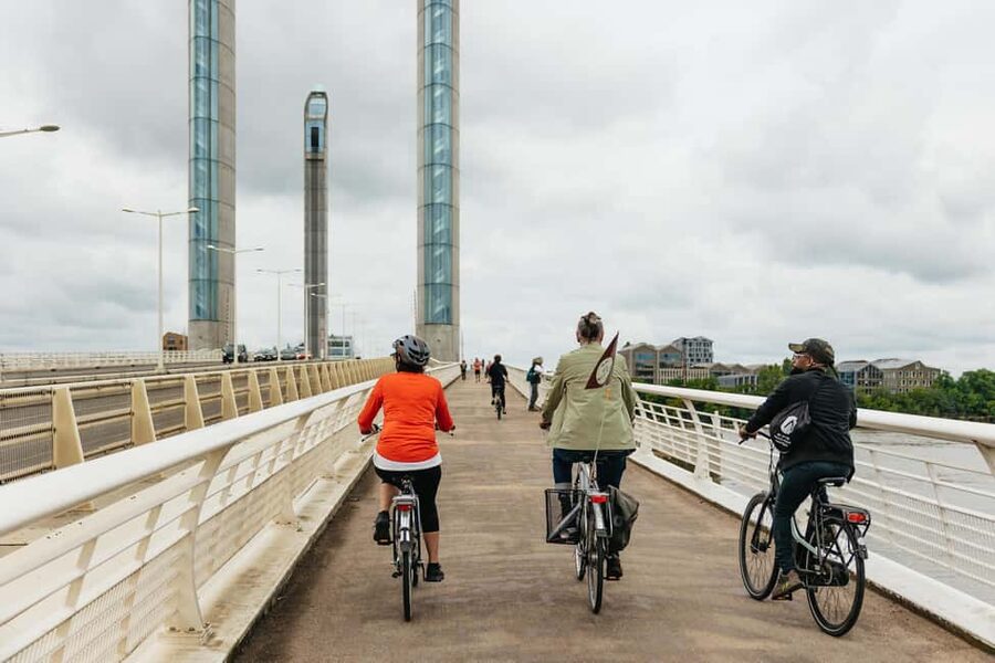 Bordeaux: Historic Center & Chartrons District Bike Tour - Key points to know before you book