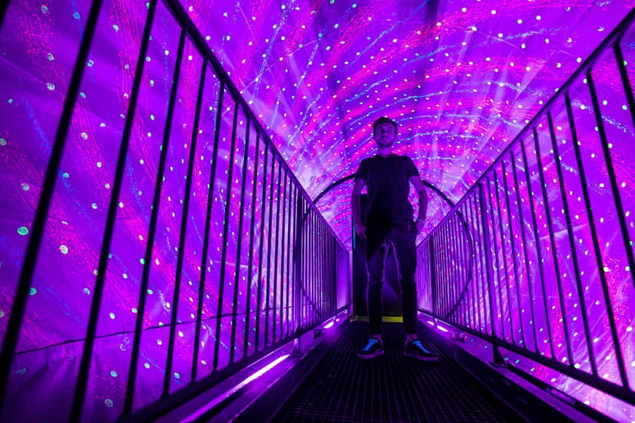 Bordeaux: Museum of Illusions Entry Ticket - The photo rooms and the small mirror attraction