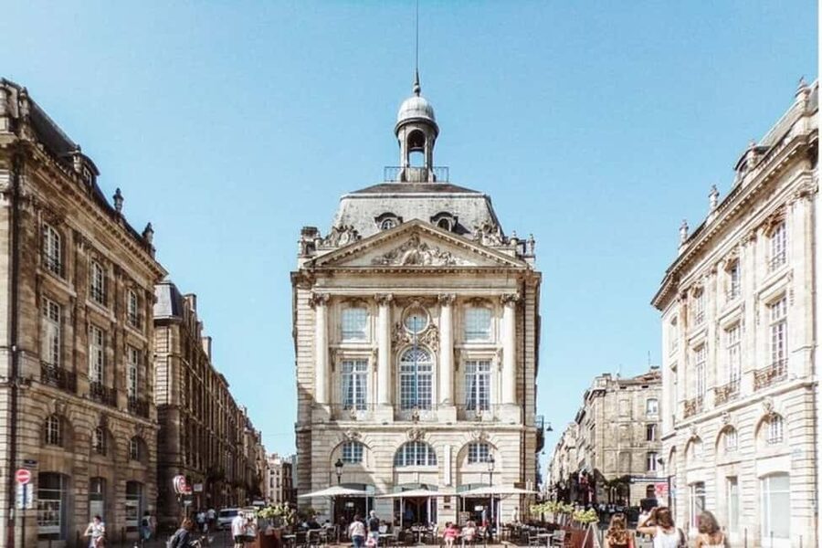 Bordeaux : Must-See Attractions Walking Tour - The Triangle d’Or and Bordeaux’s polished side