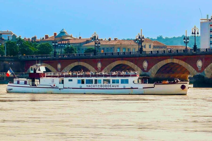 Bordeaux: River Garonne Cruise with Glass of Wine and Canelé - The guide is a major part of the experience