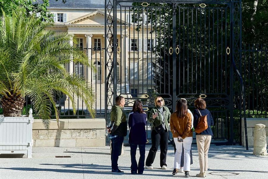 Bordeaux: Saint-Emilion and Medoc Full-Day Wine Experience - What the nine hours feel like
