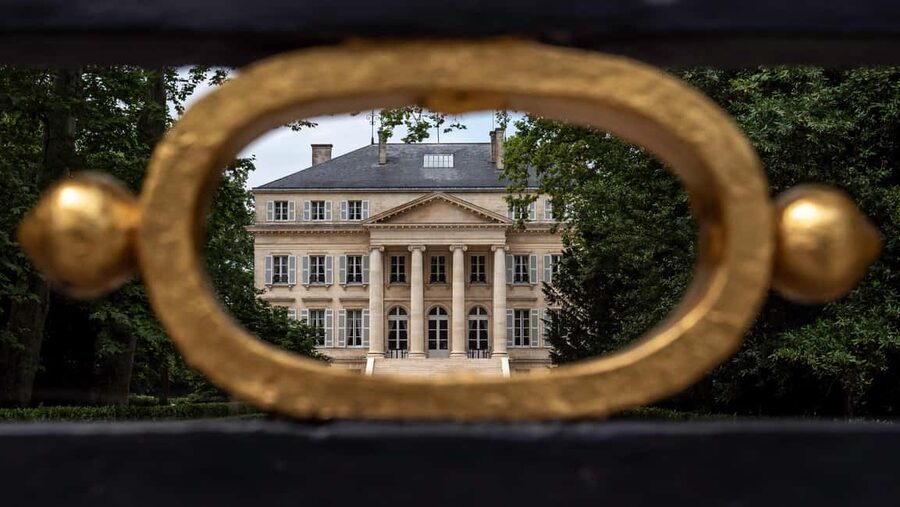 Bordeaux: Saint-Emilion and Medoc Full-Day Wine Experience - Crossing to Médoc after lunch
