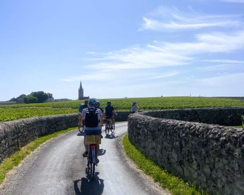 Bordeaux: St-Emilion Vineyards e-Bike Tour with Wine & Lunch - The 50-minute ride from Bordeaux to the vines