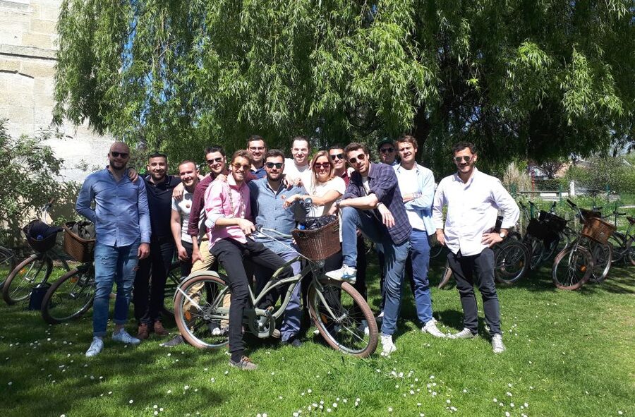 Bordeaux: Top Landmarks & Historic Bike Tour - Why a bike is the smart way to see Bordeaux