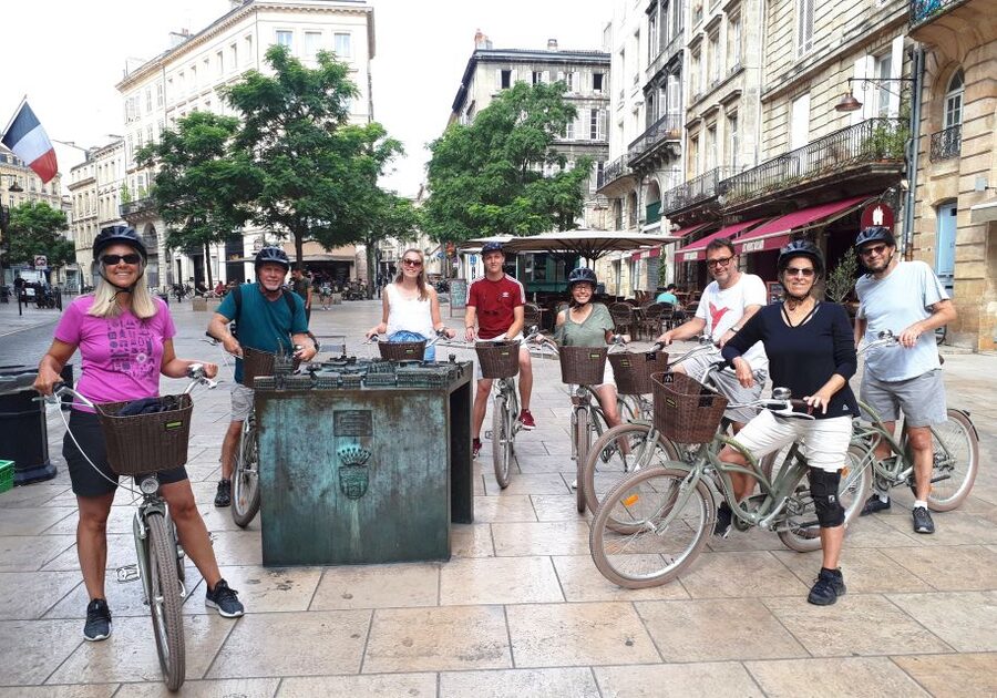 Bordeaux: Top Landmarks & Historic Bike Tour - Starting at Place Raymond Colom in the old center