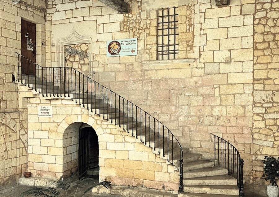 Bordeaux : Unforgettable Saint Emilion Half Day Wine Tour - Should you book it?