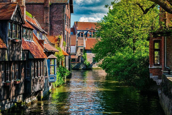 Bruges Guided or Audio Trip with Canal Cruise Option from Paris - Comfort, language, and day-trip realities