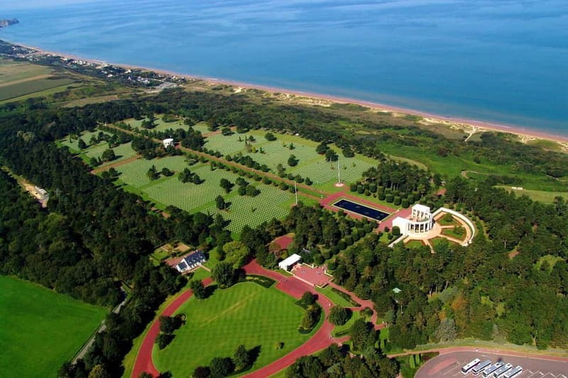 Caen: Guided D-Day Sites Tour & Caen Memorial Museum Ticket - Omaha Beach: a brief stop with heavy meaning